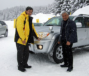 田中宏明社長(左)と早津さん